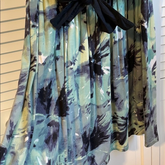 Classy sundress - Picture 4 of 6